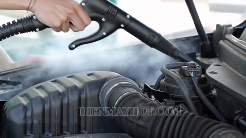 Máy rửa xe hơi nước nóng có thể vệ sinh được hết các chi tiết bên trong máy