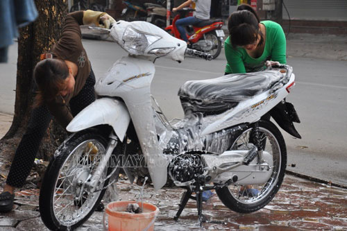 Vai trò của nước rửa xe máy cũng rất quan trọng